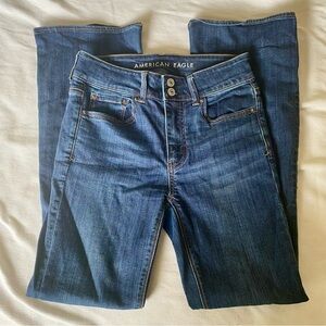 American Eagles Artist Flare high waisted jeans